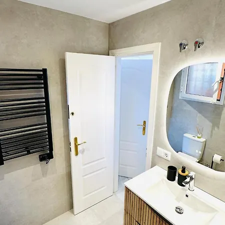아파트 Beautiful Penthouse With Rooftop & Pool Close To Burriana 네르하